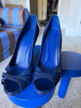 Gucci Navy Blue Peep-Toe Leather Heels